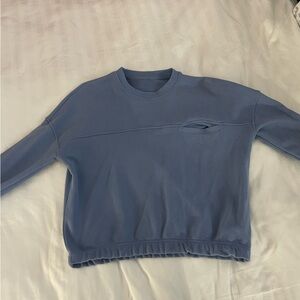 Vuori Cropped Blue Crewneck